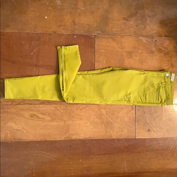 Zara Colour Denim - Picture 2 of 4